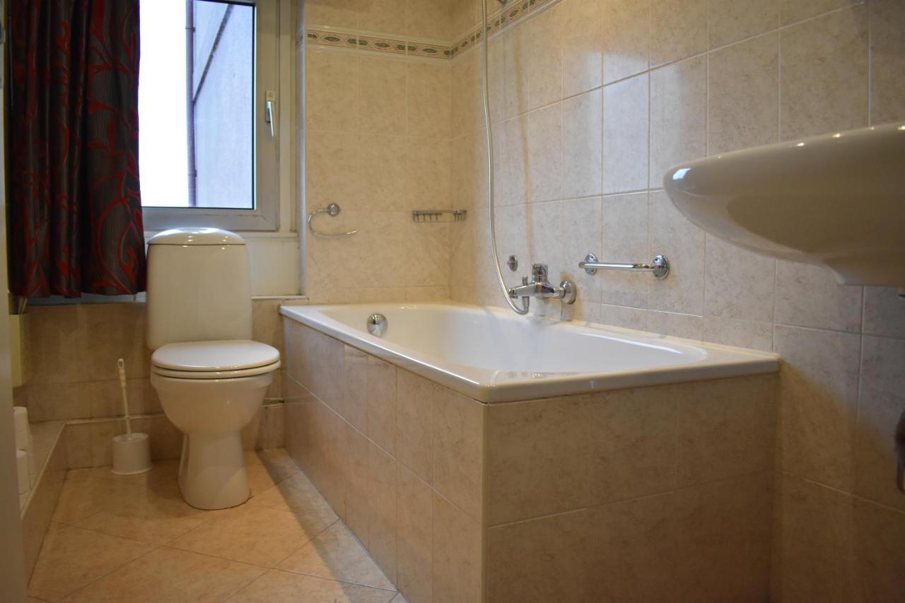 Hotel Atlanta Valkenburg aan de Geul Kültér fotó